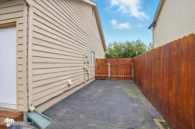 10410 Constitution St, Anchorage, AK 99515 - view of property exterior