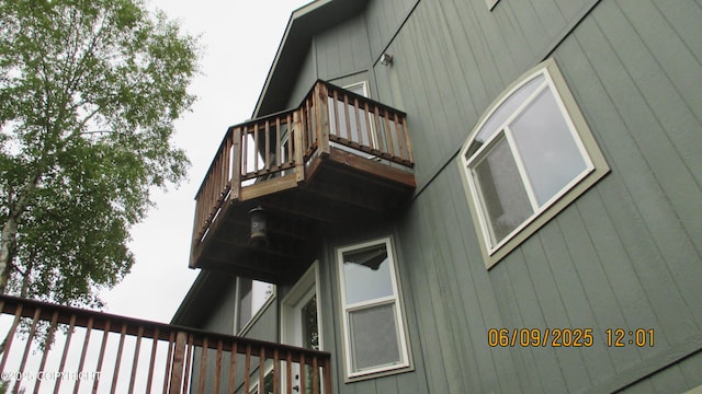 20638 Driftwood Bay Dr, Eagle River, AK 99577 - view of home's exterior featuring a balcony