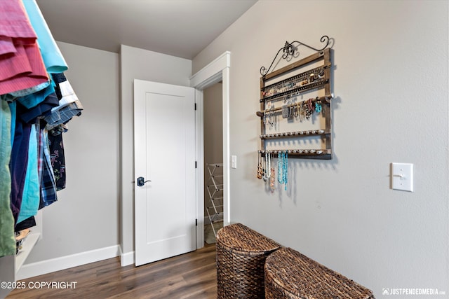 5167 E Henhouse Loop, Wasilla, AK 99654 - hallway featuring wood finished floors and baseboards