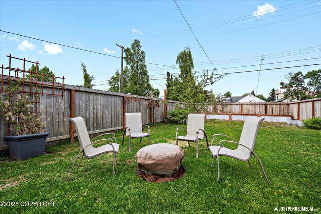1310 G St, Anchorage, AK 99501 - view of yard