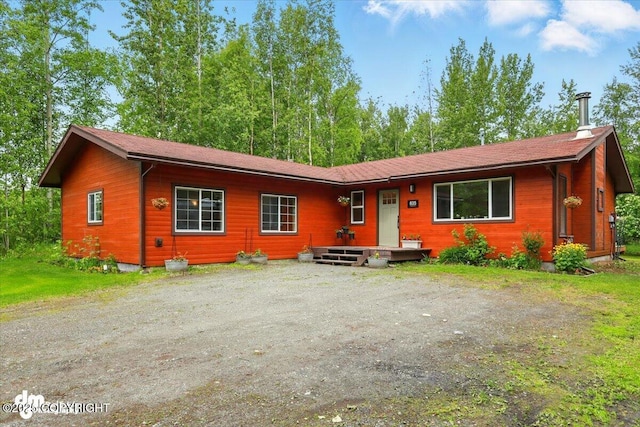 835 W Wilder Ave, Wasilla, AK 99654 - view of front of house featuring driveway