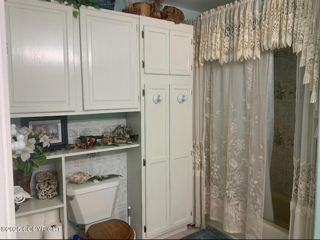 5411 Honeysuckle Ln, Wasilla, AK 99654 - kitchen featuring white cabinetry