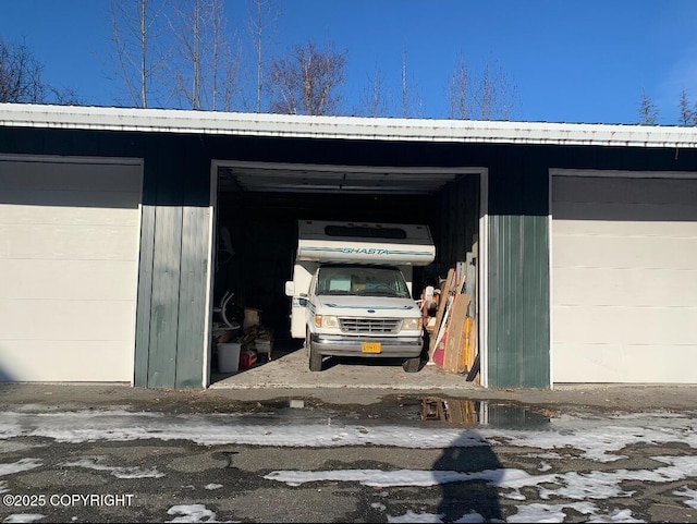 5411 Honeysuckle Ln, Wasilla, AK 99654 - view of garage