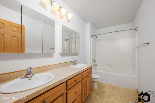 118 S Vickie Cir, Palmer, AK 99645 - full bath with double vanity, toilet, and shower / tub combination