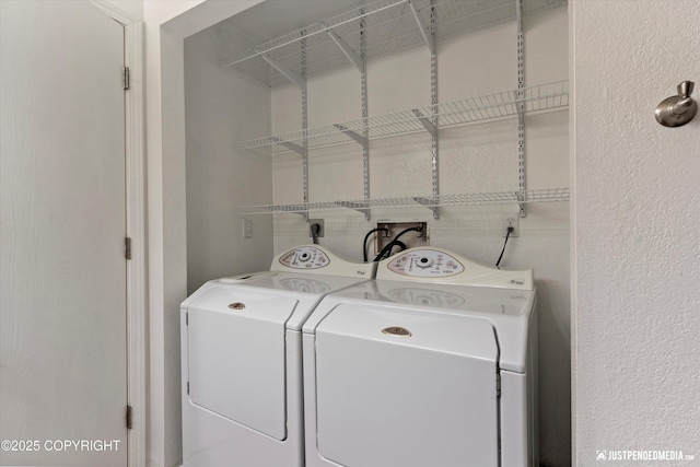 11730 Nix Ct, Anchorage, AK 99515 - laundry room with washing machine and clothes dryer