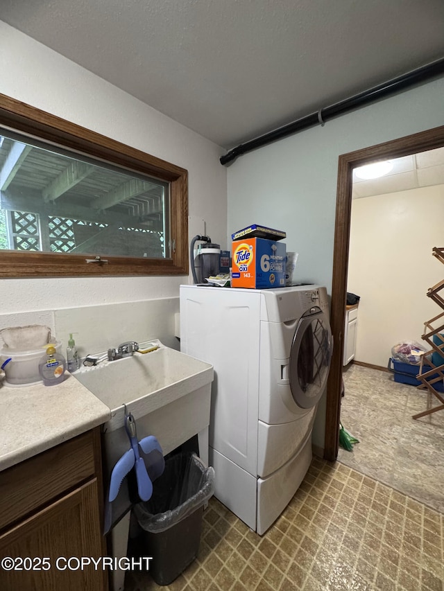 34008 Orlander Ave, Seward, AK 99664 - laundry area with tile patterned floors