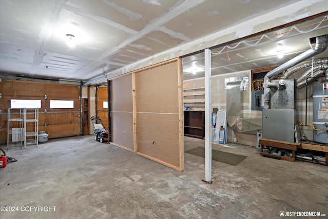 19237 Beverly Ave, Chugiak, AK 99567 - garage with water heater