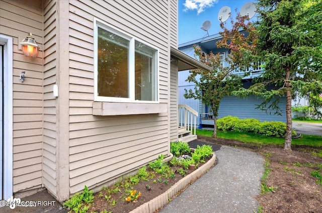 10270 Sextant Cir, Anchorage, AK 99515 - view of side of home