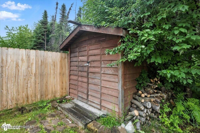 8968 Little Brook St, Anchorage, AK 99507 - view of shed