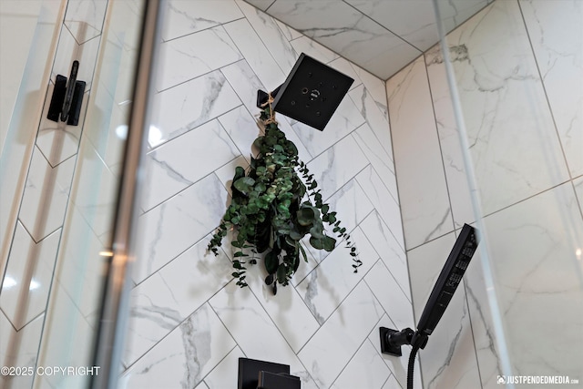 7864 Crane Cir, Anchorage, AK 99502 - bathroom view of tiled shower
