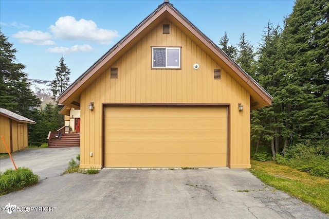 142 Vail Cir, Girdwood, AK 99587 - view of detached garage
