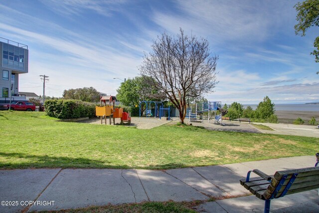 333 M St # 402, Anchorage, AK 99501 - view of green lawn