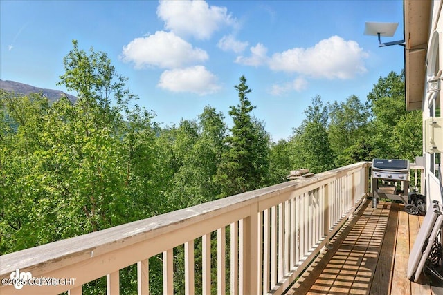 9198 Eagle River Ln, Eagle River, AK 99577 - balcony featuring grilling area
