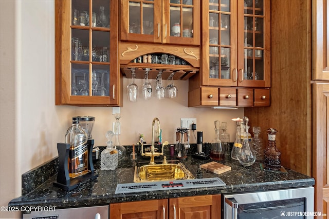 2215 S Austin Cir, Palmer, AK 99645 - indoor wet bar featuring beverage cooler