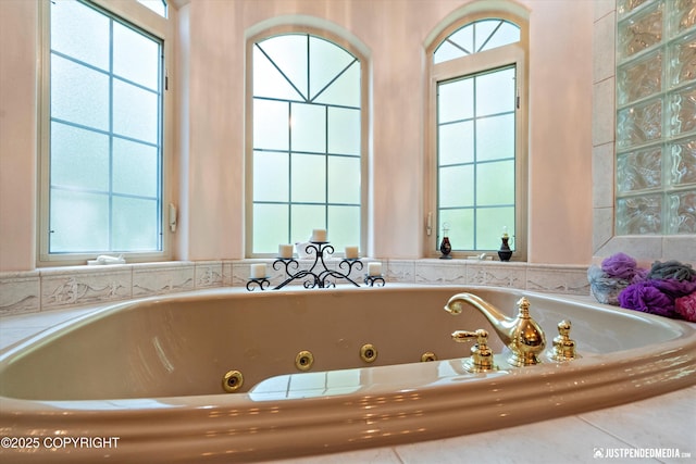 2215 S Austin Cir, Palmer, AK 99645 - full bath featuring a jetted tub
