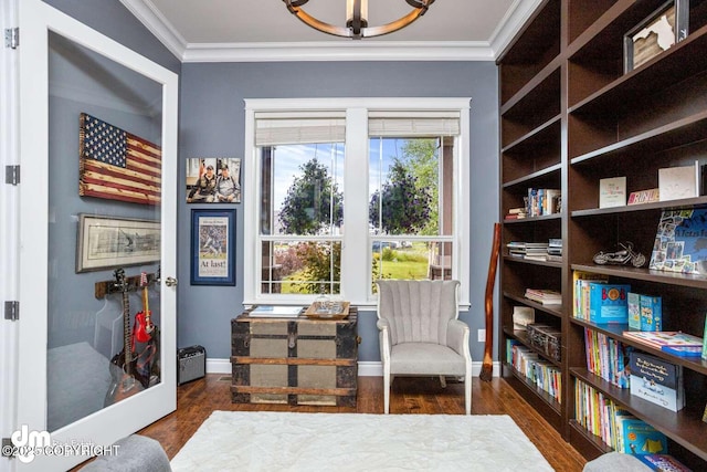 5044 E Loft Cir, Wasilla, AK 99654 - living area with crown molding, baseboards, and wood finished floors