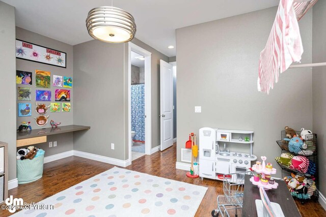 5044 E Loft Cir, Wasilla, AK 99654 - bedroom with wood finished floors, baseboards, and recessed lighting
