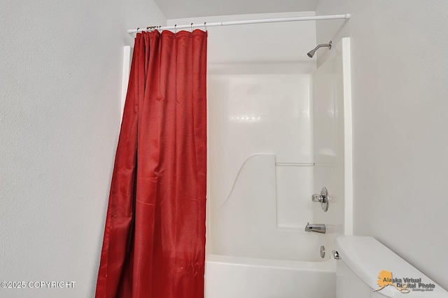1101 E Dan St, Wasilla, AK 99654 - full bath with shower / bath combination with curtain and toilet