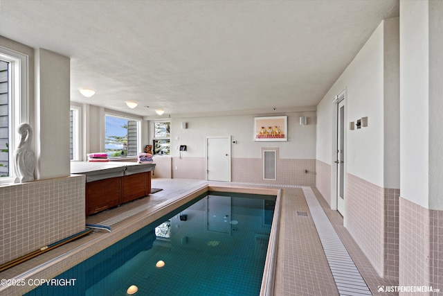 9900 Hillhaven Cir, Anchorage, AK 99507 - view of indoor pool