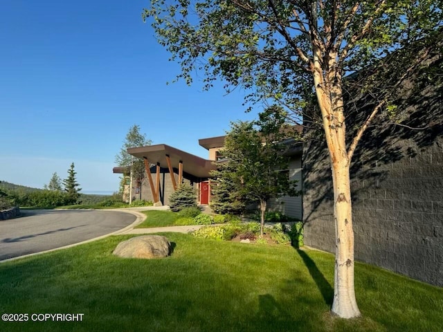10500 Blackwolf Cir, Anchorage, AK 99507 - view of front of property featuring a front yard