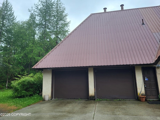 9921 Nearpoint Dr, Anchorage, AK 99507 - view of detached garage
