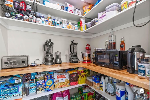4722 S Gon Fishin Dr, Wasilla, AK 99623 - view of pantry