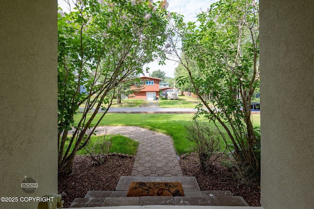 14121 Sunview Dr, Anchorage, AK 99515 - view of grassy yard