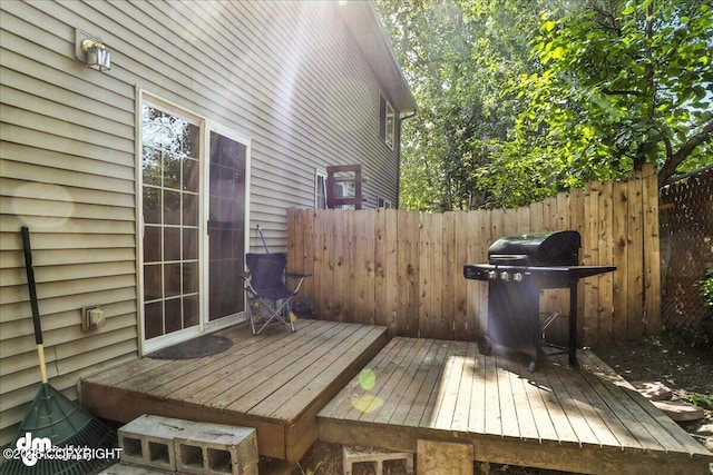 6403 E 10th Ave # 26, Anchorage, AK 99504 - deck with area for grilling