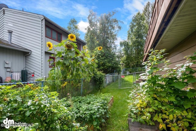6340 Habicht Ct, Anchorage, AK 99504 - view of yard
