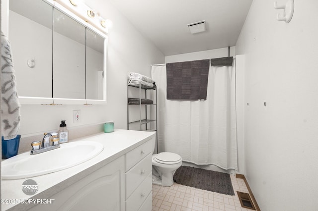 900 W Selina Ln, Wasilla, AK 99654 - bathroom with vanity and curtained shower