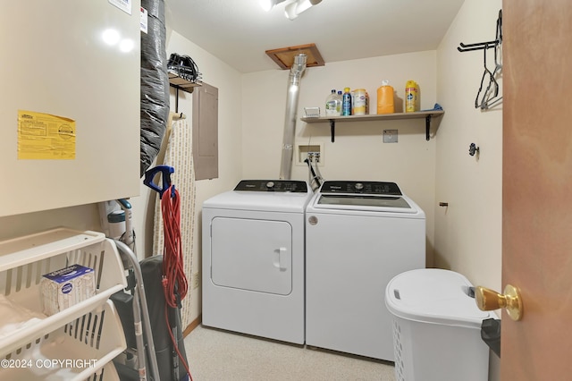 37905 Hall Rd, Sterling, AK 99672 - laundry room featuring washing machine and clothes dryer
