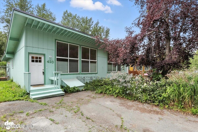420 Aurora Dr, Anchorage, AK 99503 - photo 2