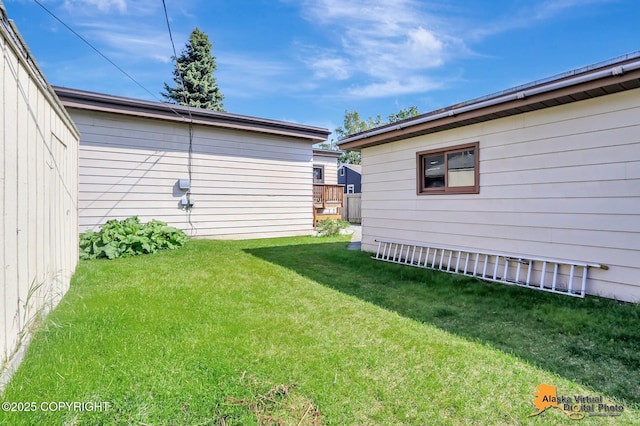 1110 F St, Anchorage, AK 99501 - view of green lawn