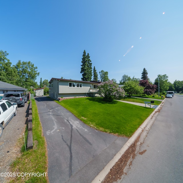 2831 Bennett Ave, Anchorage, AK 99517 - view of front facade with a front yard