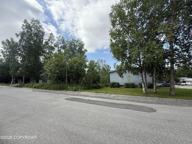 3910 Lynn Dr, Anchorage, AK 99508