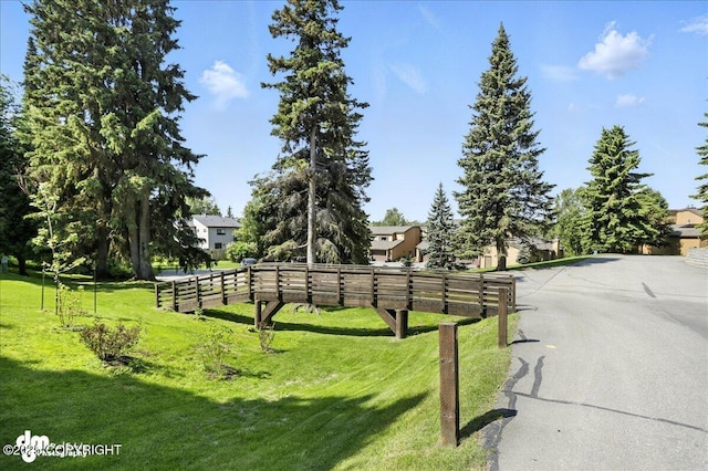 6622 Lakeway Dr, Anchorage, AK 99502 - view of home's community
