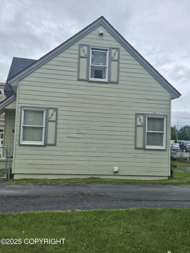 811 K St, Anchorage, AK 99501 - view of side of home