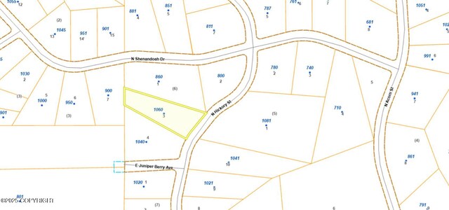 1060 N Hickory St, Wasilla, AK 99645