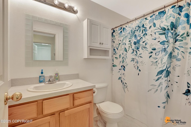 11929 W Wasey Cir, Houston, AK 99623 - full bath with vanity and a shower with shower curtain