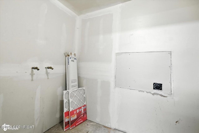 840 N Voss Cir, Wasilla, AK 99623 - laundry view of unfinished concrete floors
