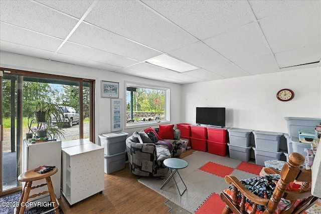 35485 Bluff Ct, Sterling, AK 99672 - living area with a paneled ceiling and wood finished floors