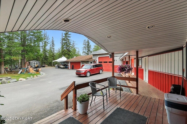 35485 Bluff Ct, Sterling, AK 99672 - wooden terrace featuring a shed
