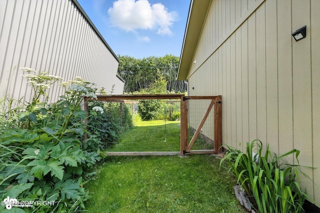 196 W Fairview Ave, Homer, AK 99603 - view of gate