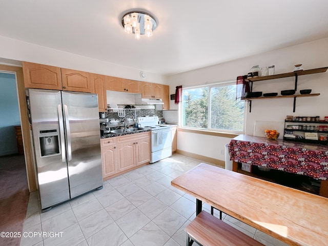 125 Kings Row, Petersburg, AK 99833 - photo 2