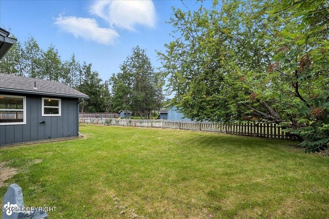 173 W Corral Ave, Soldotna, AK 99669 - view of yard