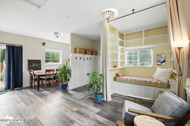 16720 E Maud Rd, Palmer, AK 99645 - sitting room with wood finished floors