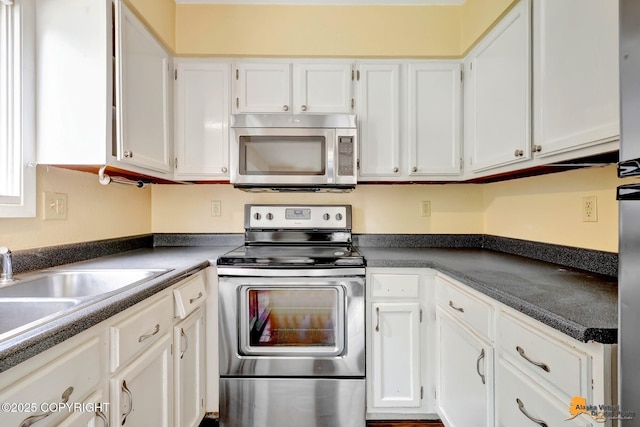 8010 Evans Cir, Anchorage, AK 99507 - photo 11