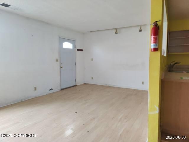1251 Elegante Ln, Anchorage, AK 99501 - photo 5