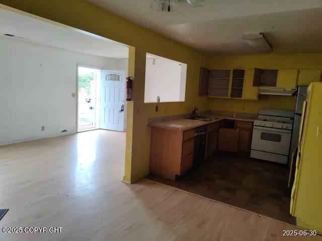 1251 Elegante Ln, Anchorage, AK 99501 - photo 9