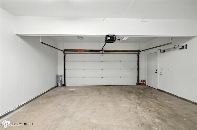5612 E Beaver Ave, Wasilla, AK 99654 - garage with a garage door opener